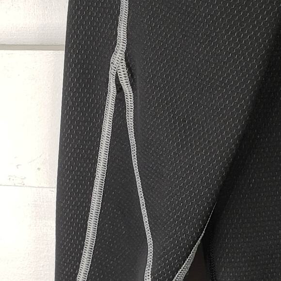 Under Armour UA Pullover ColdGear Mens Size Medium Black Quarter Zip Baselayer - Picture 6 of 10